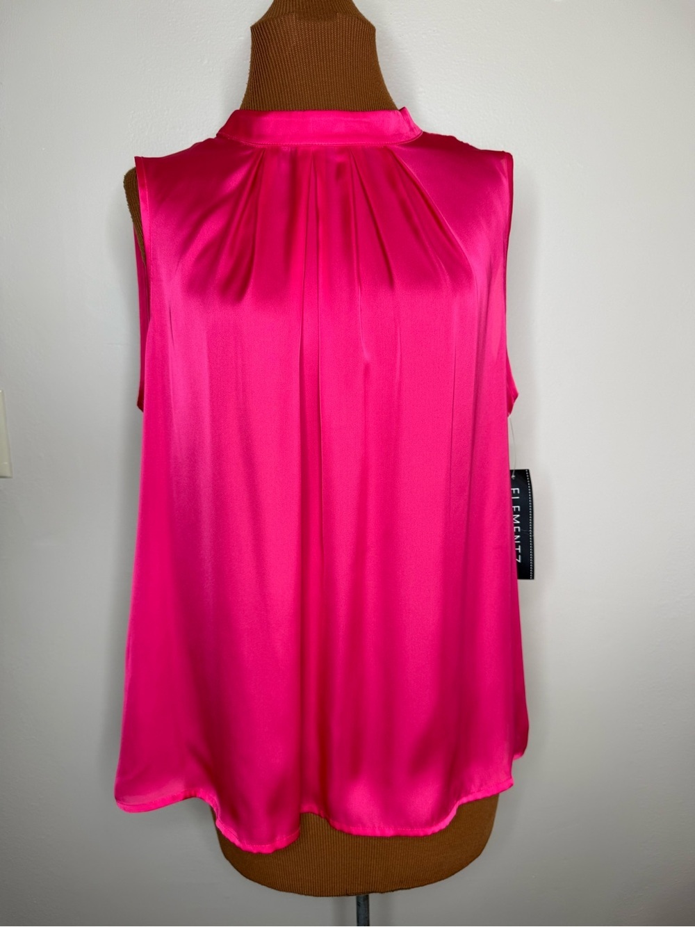 NWT Elementz Vibrant Hot Pink Sleeveless Satin Mock Neck Blouse Size XL